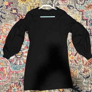 Express lantern sleeve dress